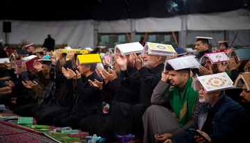 تصاویر/ احیای شب بیست و یکم ماه رمضان در صحن حضرت زینب (س) در کربلای معلی