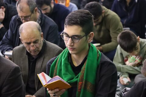 تصاویر مراسم احیای شب بیست و یکم ماه مبارک رمضان در خرم آباد