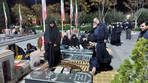 تصاویر/ مراسم احیای شب بیست ویکم ماه مبارک رمضان درگلزارشهدای دارالسلام