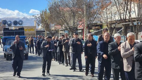 تصاویر/ دسته عزاداری خیابانی به مناسبت شهادت امام علی (ع) در شهرستان چایپاره