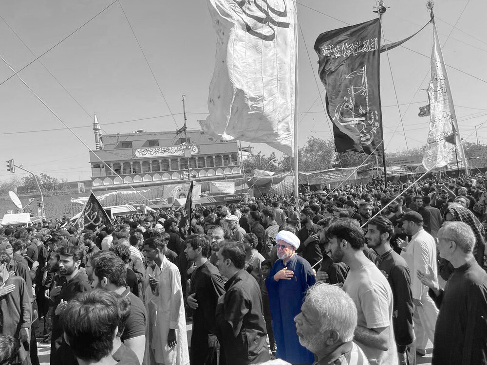 علامہ شبیر حسن میثمی کی کراچی میں یومِ علی (ع) کے مرکزی جلوسِ عزا میں شرکت