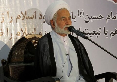 امیر المومنین علی (ع) کی تواضع اور فروتنی حکمرانوں کے لیے نمونہ ہے