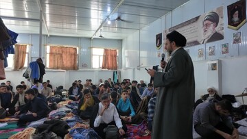 تصاویر / اردوی تشکیلات توحیدی حوزه علمیه همدان در کربلا
