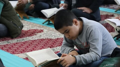 تصاویر/ بیست و دومین روز از برگزاری جزء خوانی قرآن کریم در شاهین دژ