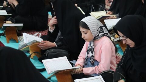 تصاویر/ بیست و دومین روز از برگزاری جزء خوانی قرآن کریم در شاهین دژ