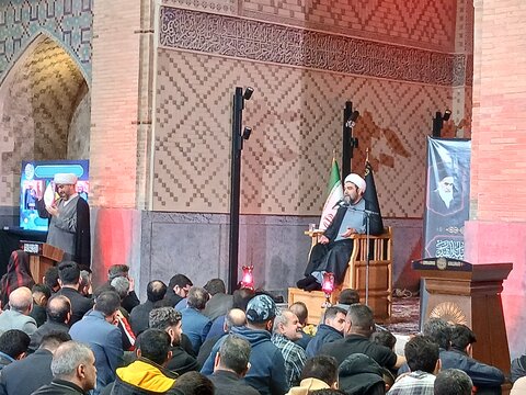 شب قدر، فرصتی برای رهایی از اسارتهای دنیوی است