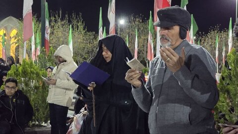 تصاویر/مراسم احیای شب بیست وسوم رمضان در گلزار مطهر شهدای دارالسلام کاشان