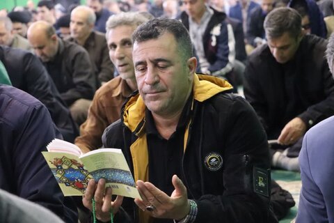 تصاویر مراسم احیاء شب ۲۳ ماه مبارک رمضان در خرم آباد