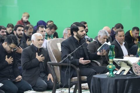 تصاویر مراسم احیاء شب ۲۳ ماه مبارک رمضان در خرم آباد