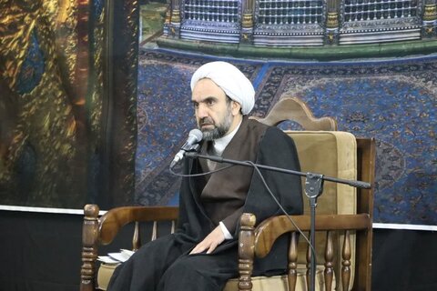 تصاویر مراسم احیاء شب ۲۳ ماه مبارک رمضان در خرم آباد