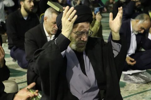 تصاویر مراسم احیاء شب ۲۳ ماه مبارک رمضان در خرم آباد