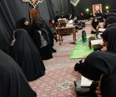 تصاویر/برگزاری مراسم شب قدر در مدرسه علمیه کوثر زرندیه