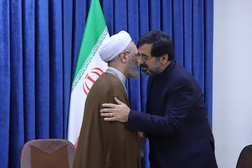 تصاویر/ دیدار نوروزی استاندار قم با آیت الله اعرافی