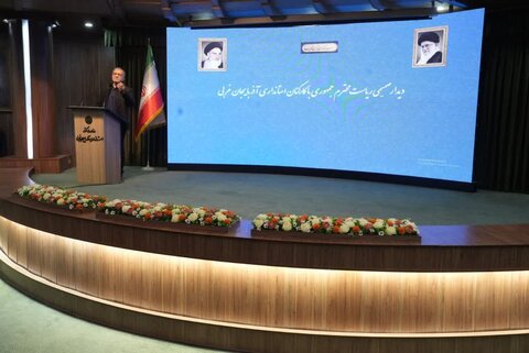 تصاویر/ دیدار  رئیس‌جمهور با کارکنان استانداری آذربایجان‌غربی