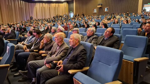 گفتگوصمیمانه استاندار کرمان با اصحاب رسانه، فرهنگ و هنر