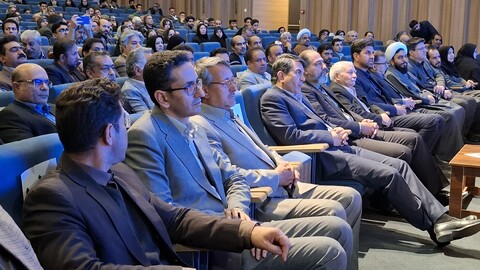 گفتگوصمیمانه استاندار کرمان با اصحاب رسانه، فرهنگ و هنر