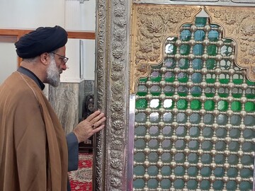 تصاویر/ بازدید مدیر و معاونان اوقاف لرستان از بقاع متبرکه استان
