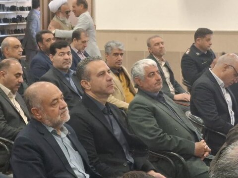 تصاویر/ برگزاری نخستین جلسه شورای اداری شهرستان کاشان در سال ۱۴۰۴