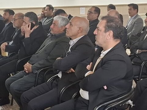 تصاویر/ برگزاری نخستین جلسه شورای اداری شهرستان کاشان در سال ۱۴۰۴