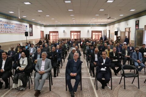 تصاویر/ برگزاری نخستین جلسه شورای اداری شهرستان کاشان در سال ۱۴۰۴