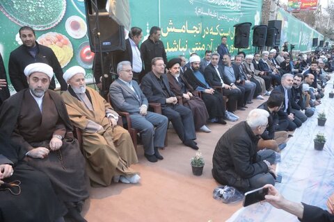 تصاویر/ محفل بزرگ قرآنی و افطاری امت وحدت و مقاومت در ارومیه