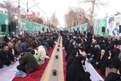 تصاویر/ محفل بزرگ قرآنی و افطاری امت وحدت و مقاومت در ارومیه