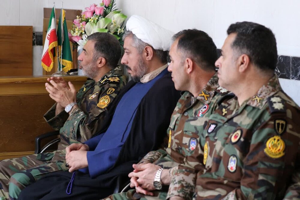 دیدار فرمانده تیپ ۴۰ ارتش با امام جمعه اردبیل