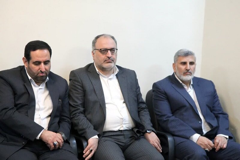 دیدار نوروزی عضو هیئت رئیسه مجلس شورای اسلامی با نماینده ولی فقیه در کرمانشاه+عکس