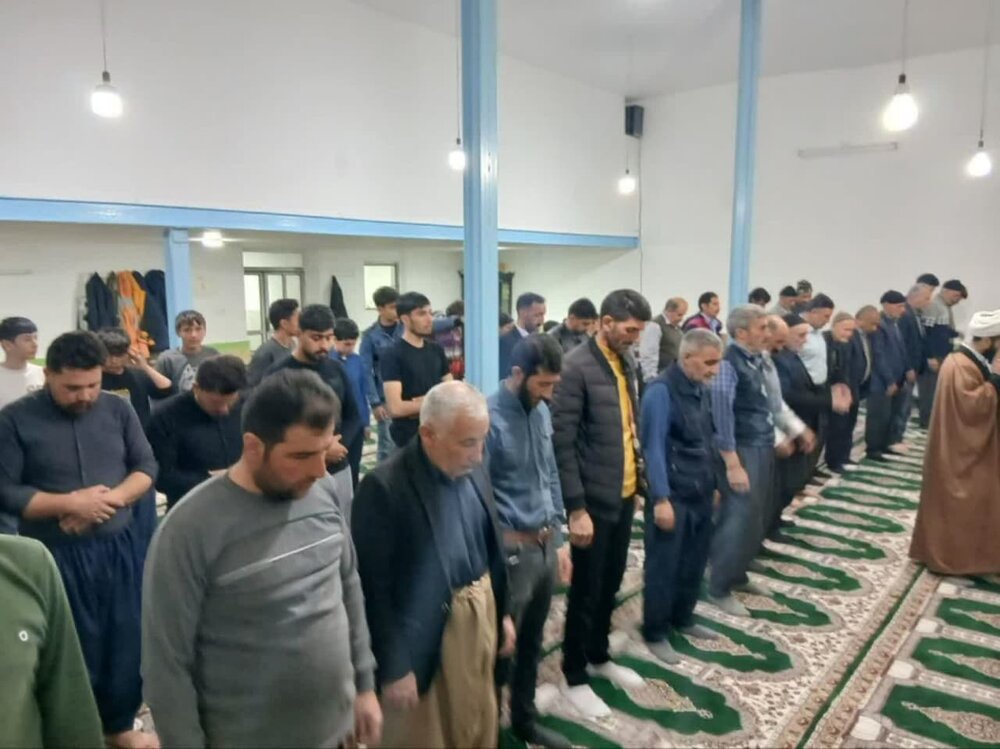 افطار ساده و وحدت بخش در بخش تخت سلیمان شهرستان تکاب