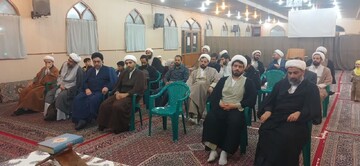 برگزاری ضیافت افطاری اساتید و طلاب مدرسه امیرالمومنین (ع) آران و بیدگل+ تصاویر