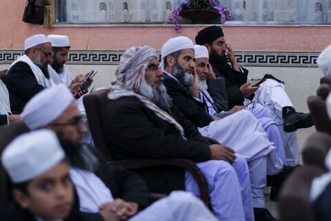 نشست علما اهل سنت با مشاور حوزه های علمیه کشور و نماینده ولی فقیه در استان خراسان جنوبی