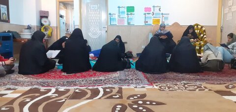 تصاویر/برگزاری مراسم افطاری در مدرسه علمیه صدیقه طاهره غرق آباد