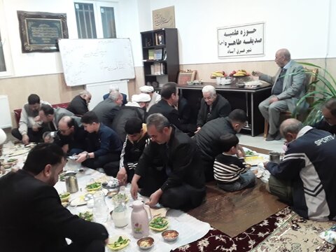 تصاویر/برگزاری مراسم افطاری در مدرسه علمیه صدیقه طاهره غرق آباد