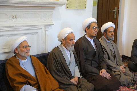 نشست علمی با موضوع "تفسیر‌ نوروز در نزد مراجع عظام شیعه"