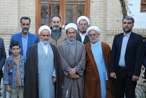 نشست علمی با موضوع "تفسیر‌ نوروز در نزد مراجع عظام شیعه"