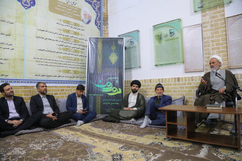 نشست علمی با موضوع "تفسیر‌ نوروز در نزد مراجع عظام شیعه"