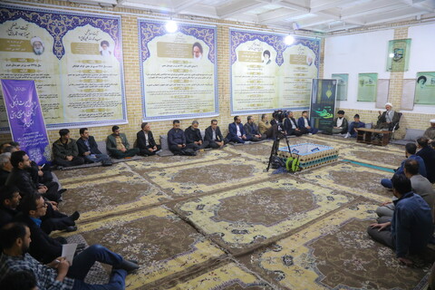 نشست علمی با موضوع "تفسیر‌ نوروز در نزد مراجع عظام شیعه"