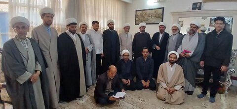 تصاویر/ حضور اساتید مدرسه علمیه امیرالمومنین برسرمزار روحانیون شهید آران وبیدگل