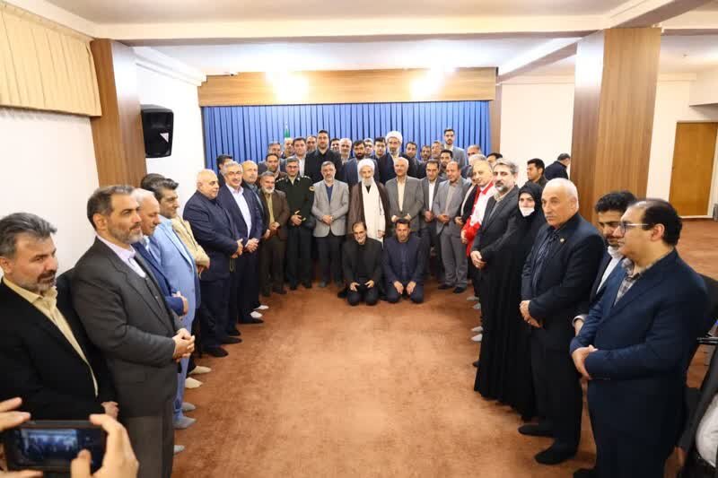 در تحقق شعار سال، دولت رقیب مردم نباشد