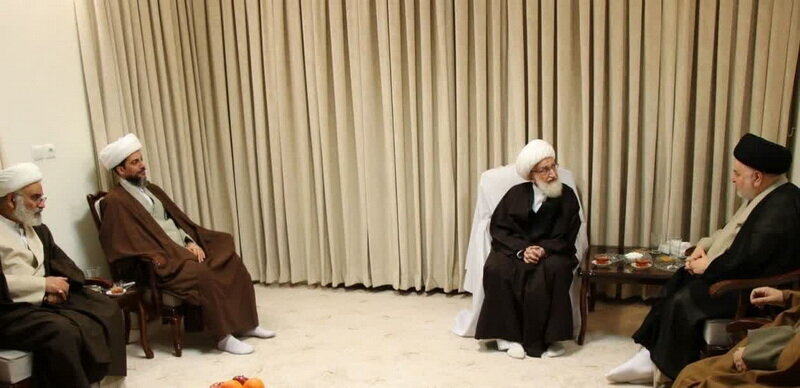 لقاء ممثل المرجع الأعلى آية الله العظمى السيستاني مع المرجع الكبير آية الله العظمى نوري الهمداني