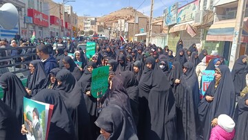 تصاویر/ حضور طلاب مدرسه علمیه امام خمینی (ره)آشتیان در راهپیمایی روز قدس