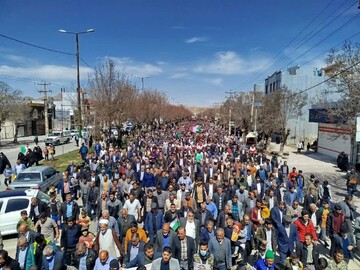 تصاویر/ حضور پر شور مردم ولایت مدار شهرستان نورآباد در راهپیمایی روز جهانی قدس