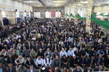 تصاویر/ اقامه نماز جمعه در خرم آباد