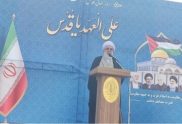 رسیدن به عزت و سعادت از طریق مقاومت میسر است نه از راه سازش با دشمن