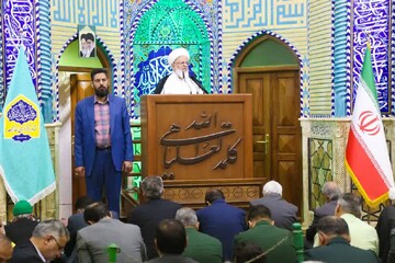 شیعه امام حسین(ع) زیر بار ذلت نمی‌رود