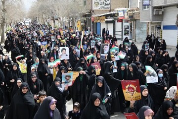 طنین مطالبه «آزادی قدس، قلب امت اسلامی» در پایتخت/ فریاد «الله اکبر» با شنیدن صدای تجاوز جنگنده های استکبار جهانی 