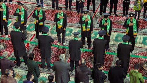 تصاویر/آیین خطبه‌ خوانی و شمع‌ گردانی در حرم مطهر حضرت محمد هلال بن علی(ع)