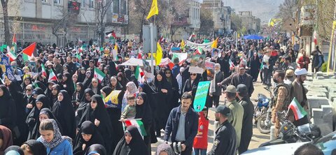 تصاویر/حضور طلاب مدرسه علمیه حضرت زهرا (س)سنجان در راهپیمایی روز قدس