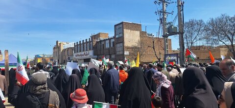 تصاویر/حضور طلاب مدرسه علمیه حضرت زهرا (س)سنجان در راهپیمایی روز قدس