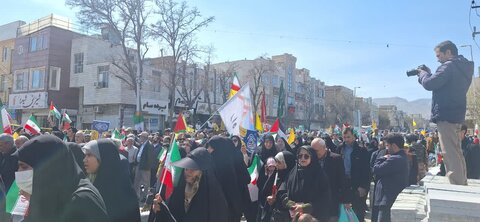 تصاویر/حضور طلاب مدرسه علمیه حضرت زهرا (س)سنجان در راهپیمایی روز قدس